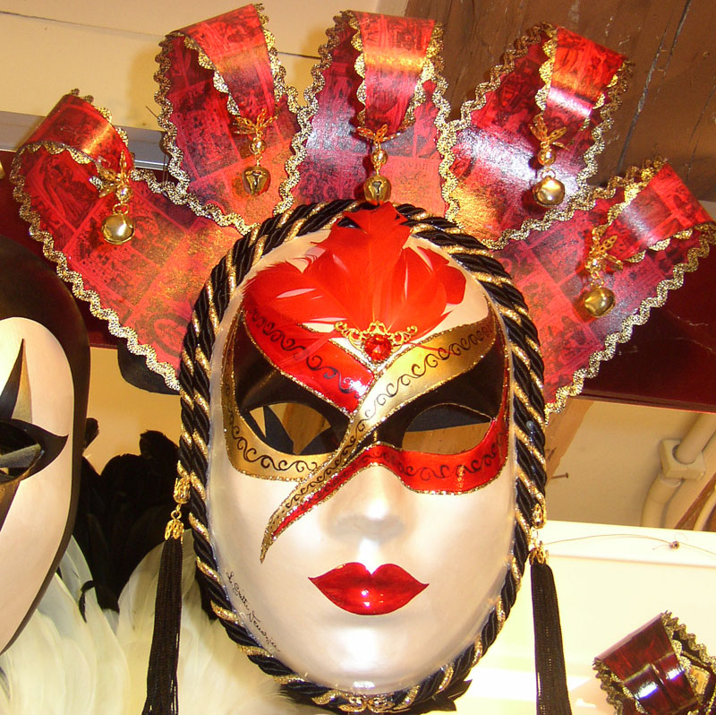 Carnaval de Venise, masques & costumes.... tous somptueux ! dans Carnaval masque.carnaval.de.venise11